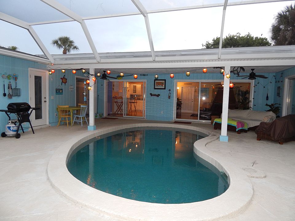 1st image of 2703 Seaspray St
