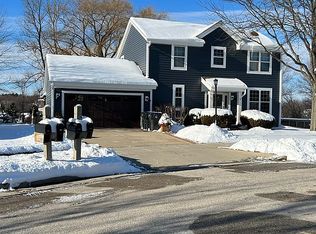 2003 Wildberry Ct, Waukesha, WI 53186