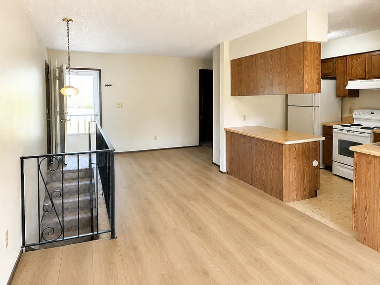 1532 N Maybelle Pl — Photo 10