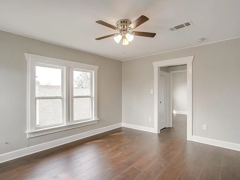 2932 Travis Ave — Photo 28