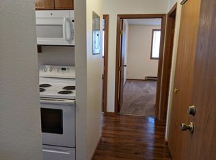 Cedar Ridge Apartments, Owatonna, MN 55060
