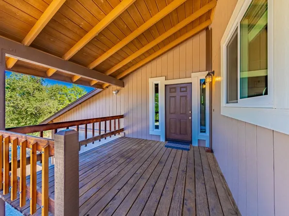 41243 Pamela Pl, Oakhurst, CA 93644