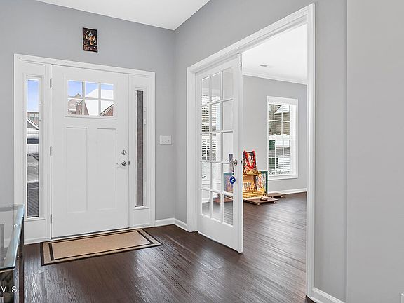 3rd image of 2613 Blackberry Ridge Blvd