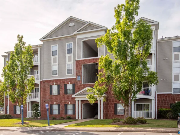 122 Yellowstone Dr APT 208, Charlottesville, VA 22903
