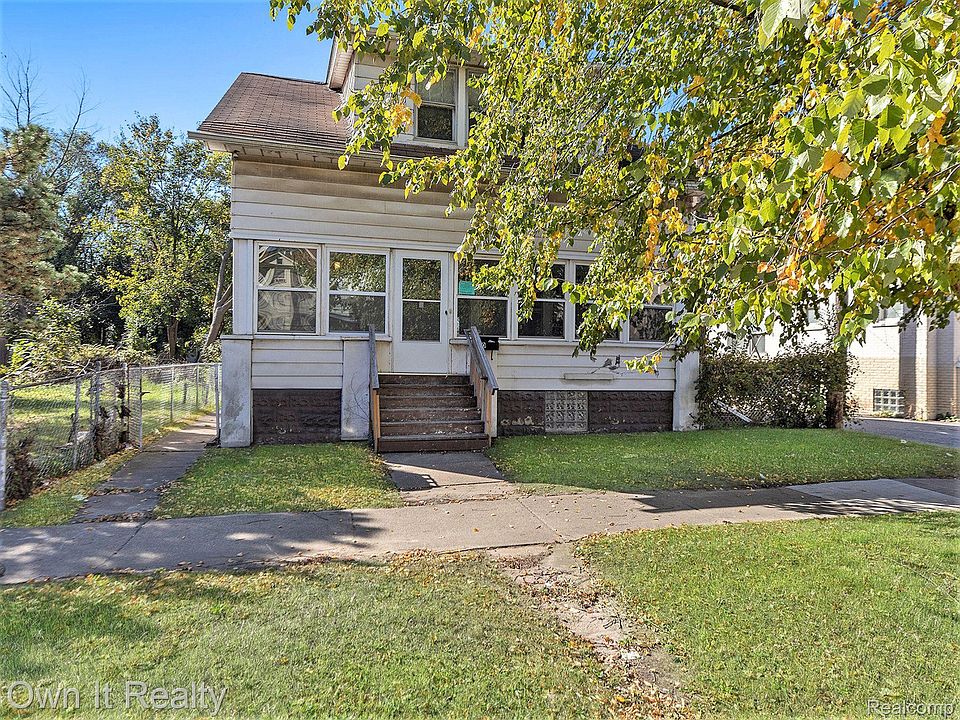 1st image of 10 E Rockwood St