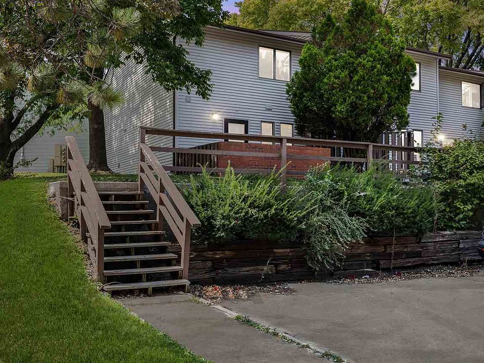 1st image of 421 Samoa Dr