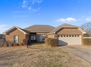 103 Brookshire Dr, Deatsville, AL 36022