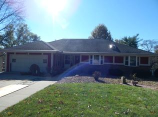 1723 Ridge Rd, Leavenworth, KS 66048