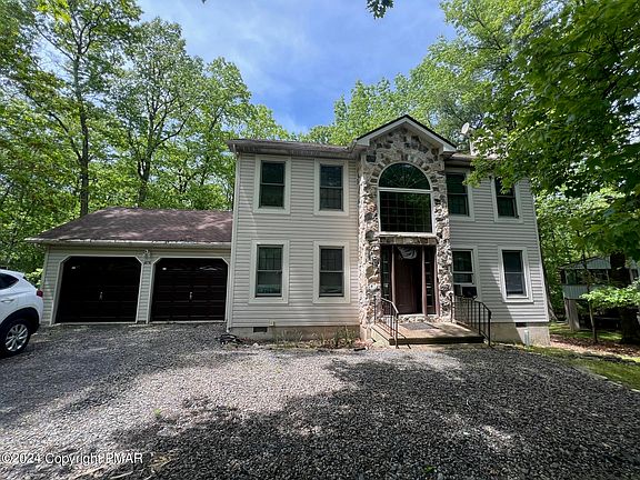 3rd image of 4250 Woodacres Dr