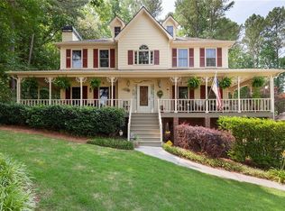 765 Edgewater Ln NW, Kennesaw, GA 30144