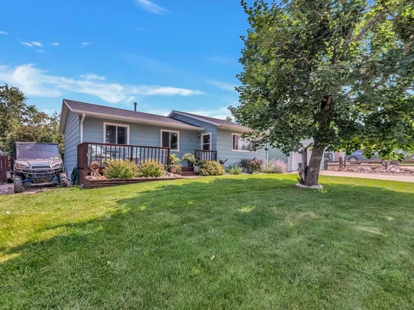 810 S 33rd St, Spearfish, SD 57783