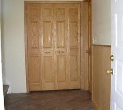 2nd image of 33 Leffingwell Dr
