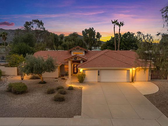 2nd image of 3716 E AHWATUKEE Drive