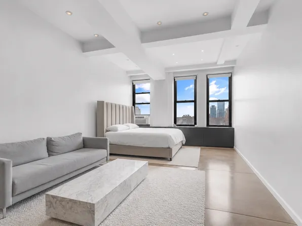 315 Seventh Avenue image 1 of 20
