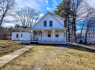37 S Main St, Templeton, MA 01468
