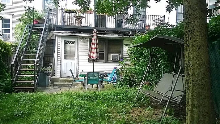 Rented by Voro, LLC | media 46