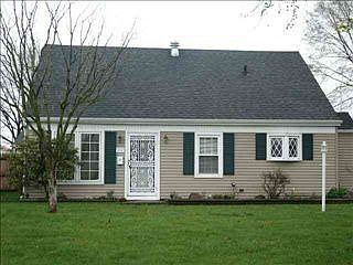 3rd image of 214 N Wanut St