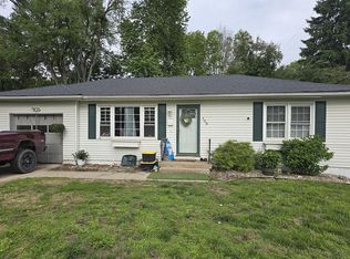 106 NW 6th Ter, Blue Springs, MO 64014
