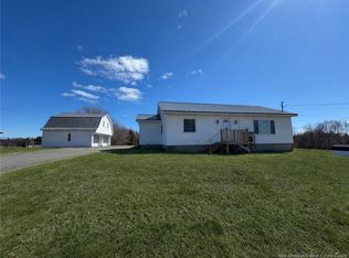 38 Mount Pleasant Rd, Saint George, NB E5C 3K4