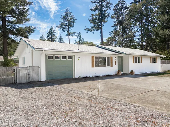 232 W Stevenson St, Cave Junction, OR 97523