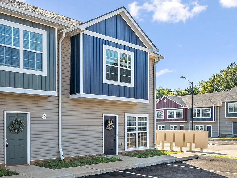 401 Victory Rd — Photo 68