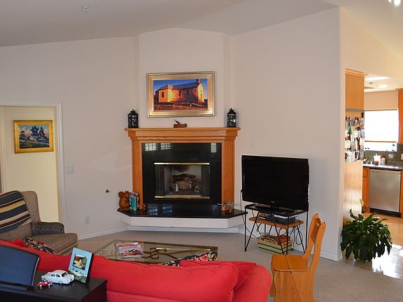 4th image of 1610 Alta Vista Dr