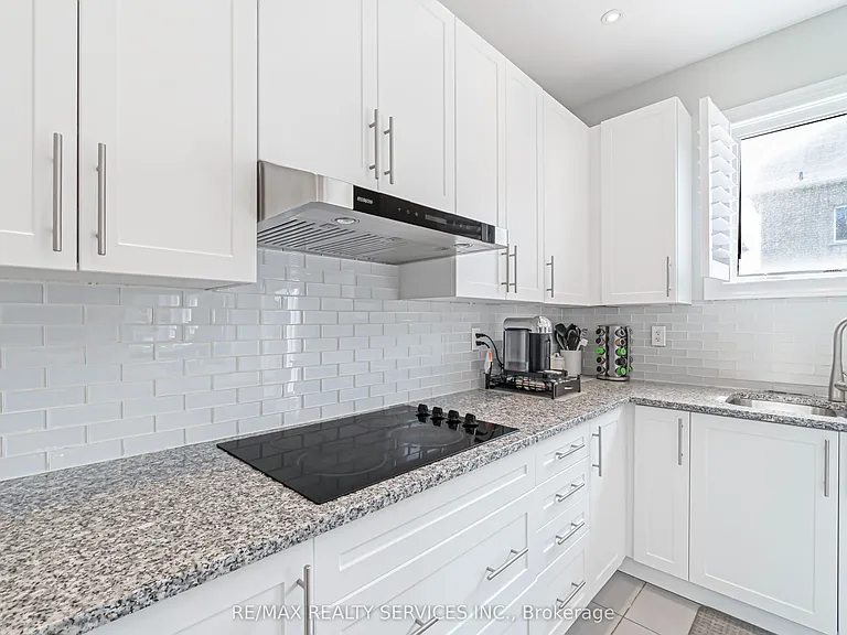 406 Cedar Hedge Rd — Photo 11