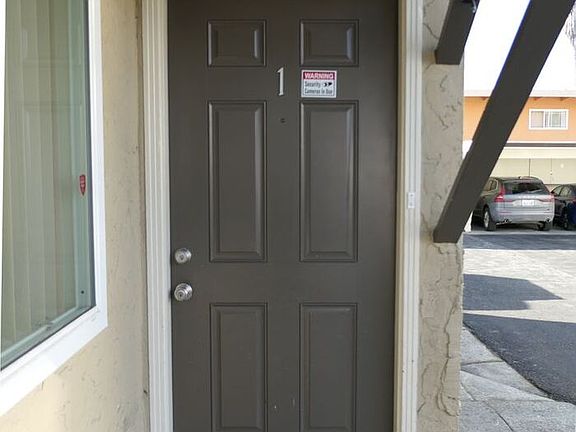 3rd image of 663 Johanna Ave #1
