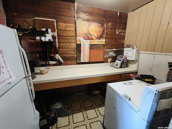 4th image of 513 Lamar St