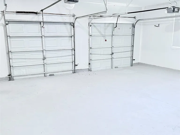 5711 Silver Bay Ct — Photo 34