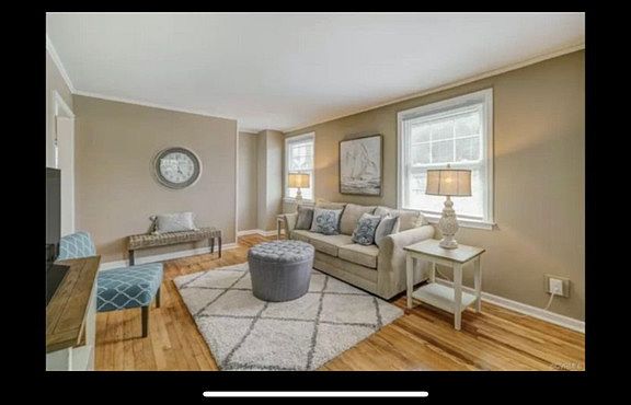 4th image of 1808 Oak Hill Ln