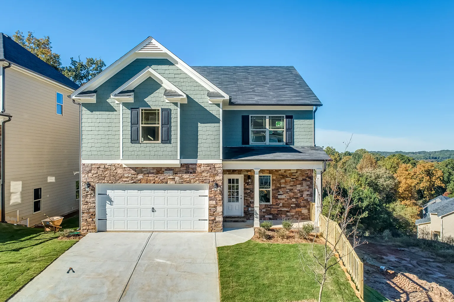 427 Crestmont Ln photo 1