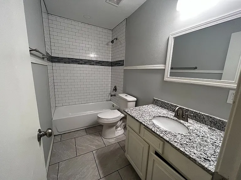 Morningside Apartments — Photo 3