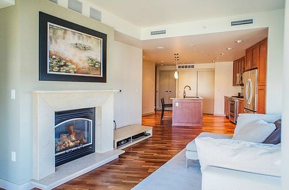 2nd image of 10650 NE 9th Pl Unit 1627