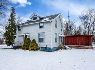 928 Hillandale Rd, Benton Harbor, MI 49022