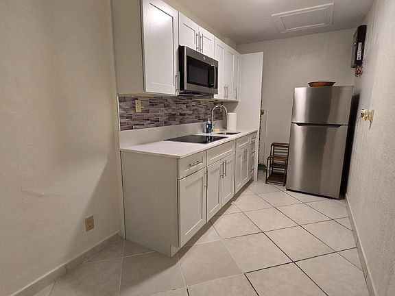 2nd image of 10465 SW 42nd Ter