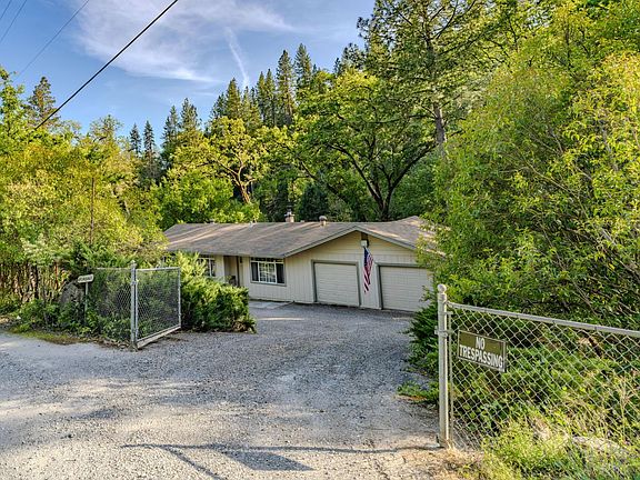 2nd image of 8792 Hidden Valley Rd
