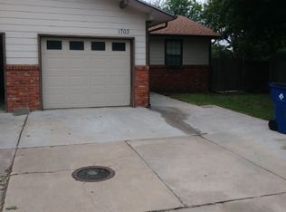 1703 N Murray Ave, Wichita, KS 67212
