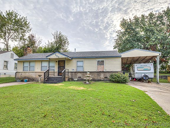 4th image of 809 N Cedar Ave