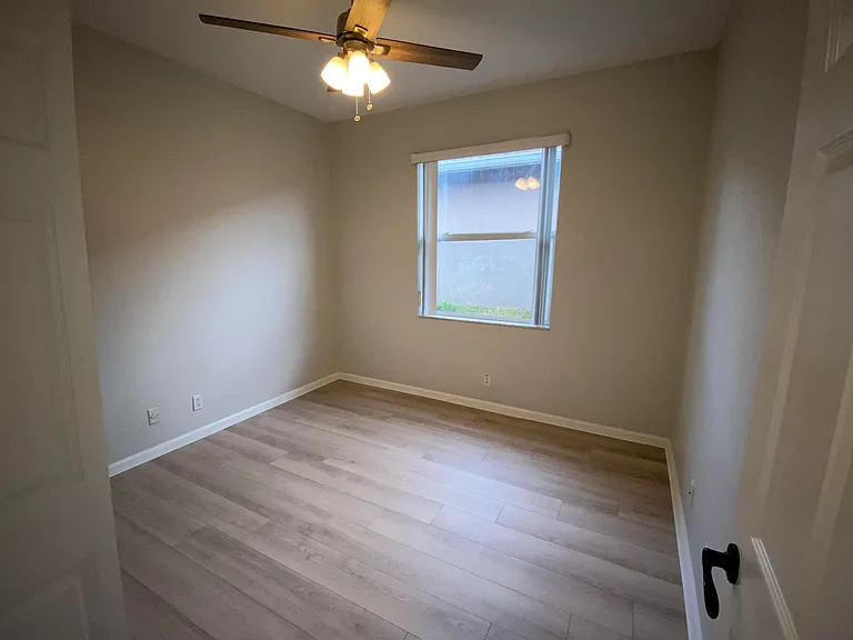 1215 Rosegate Blvd — Photo 28