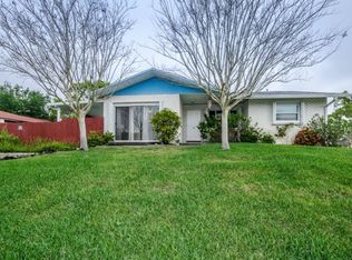 1402 Ironworks Ln, Tarpon Springs, FL 34689