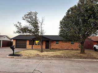 212 Vona St, Fairview, OK 73737