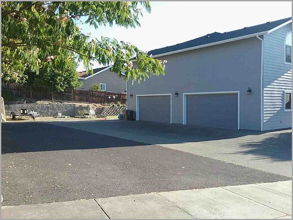 4 car garage!