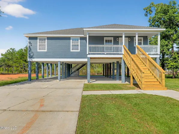 5012 Georgia St, Bay Saint Louis, MS 39520