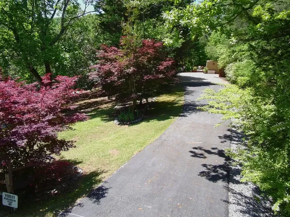 46 Big Rock Rd, Cleveland, GA 30528
