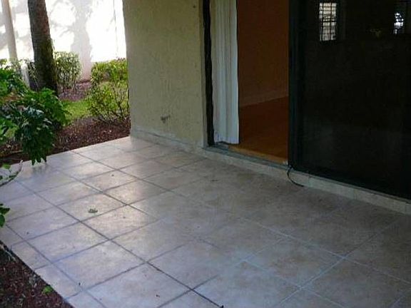 4th image of 4329 Vineyard Cir