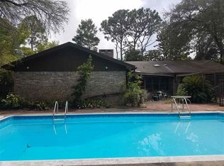 103 Country Club Rd, Shalimar, FL 32579