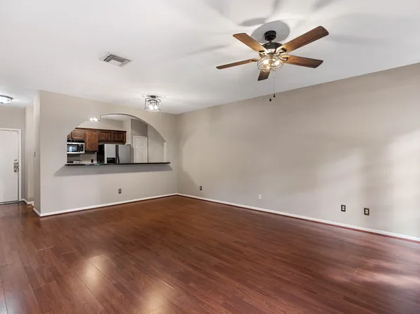2892 Holly Hall St #2892, Houston, TX 77054