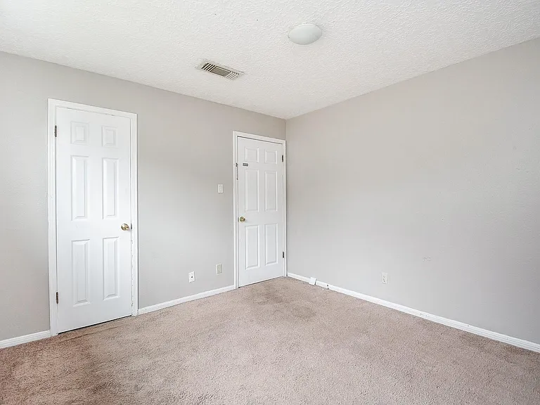 1709 Beaver Springs Ct — Photo 13