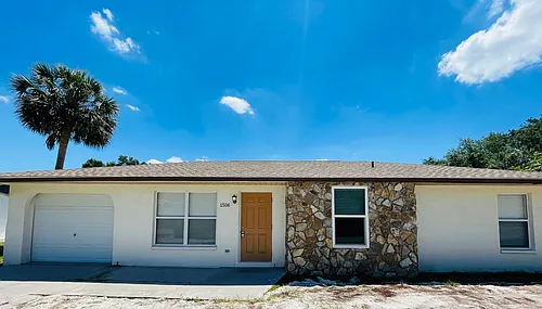 1506 Dewitt St Photo 1